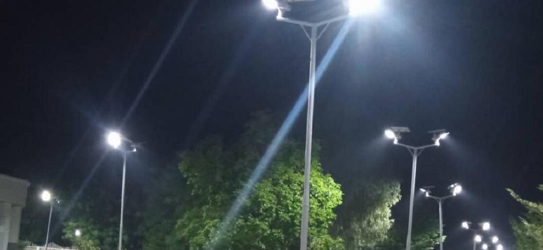 太陽(yáng)能路燈使用鋰電池有什么好處