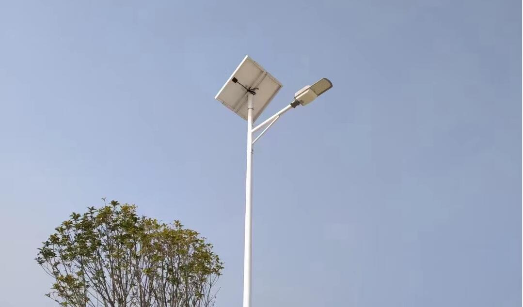 太陽(yáng)能路燈構(gòu)成及光源